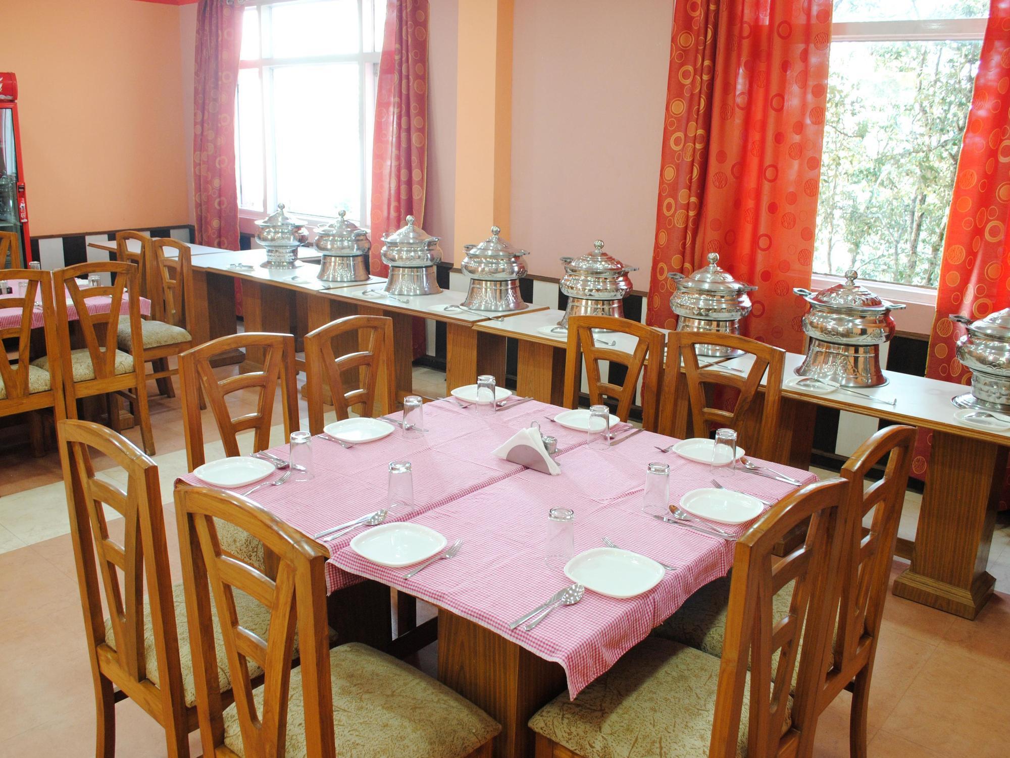 Clarks Inn Binszar Kültér fotó