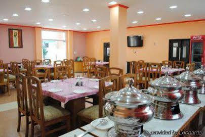 Clarks Inn Binszar Kültér fotó